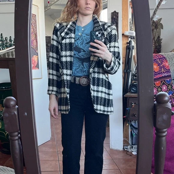 Vintage Black and White Wool Plaid Coat - Picture 9 of 12